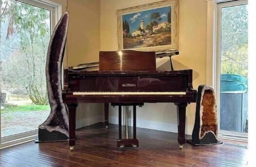 Upper Squamish House | Glacier Valley Farm 4 Bed