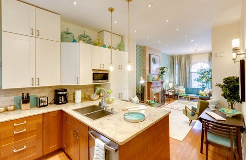 Little Italy Hotel | Glam Stays - Free Parking - Steps to Kensington