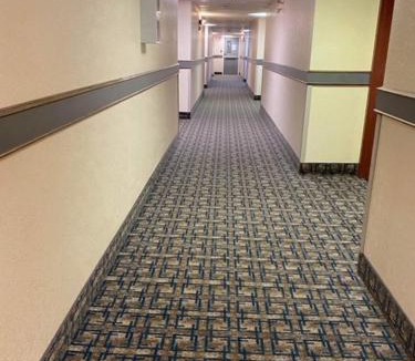 Lloydminster Hotel | Gold Circle Inn
