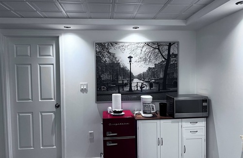 Winnipeg Apartment | Golden Eagle, Basement Suite