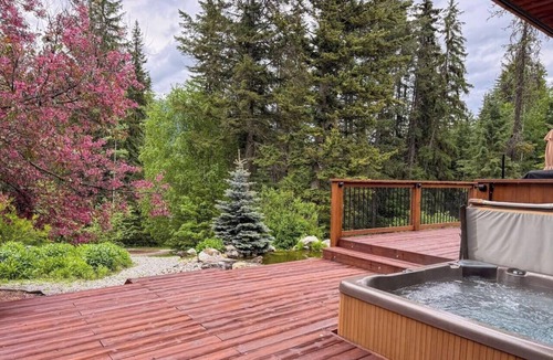 Golden House | Golden Mountain Villa - Hot Tub, Fire pit, Views