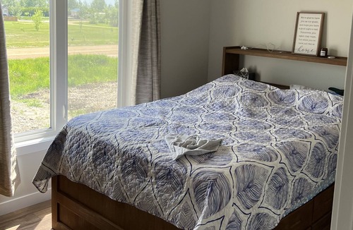 Elbow Cabin | Golf Course property--10 min walk to beach & Lake Diefenbaker.