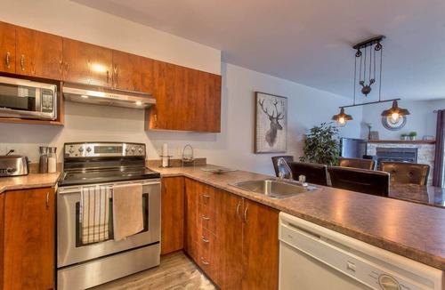 Mont-Tremblant House | Golf/Ski/Relaxing chalet directly on La Bete Golf
