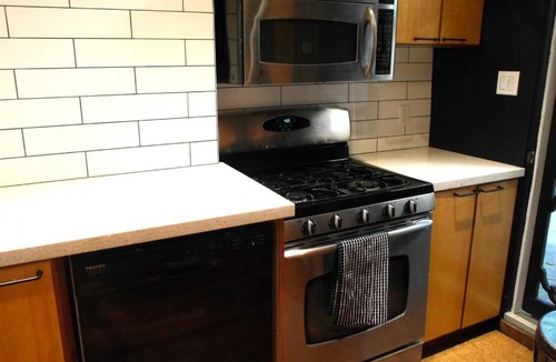 Riverdale House | Gorgeous 1BR House- Riverdale