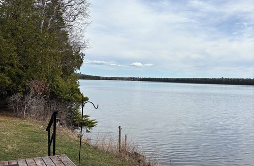 Queensbury House | Gorgeous 4 bedroom home , sitting on beautiful Davidson lake .