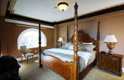 Moose Jaw Hotel | Grant Hall Hotel