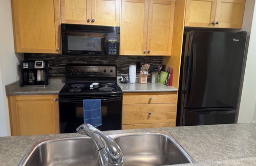 Radium Hot Springs Condo | Great Location for Outdoor Activities | Amazing Views | 2 BDR & 2 Bath End Unit