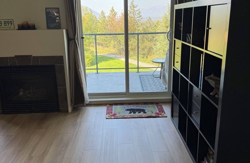 Radium Hot Springs Condo | Great Location for Outdoor Activities | Amazing Views | 2 BDR & 2 Bath End Unit