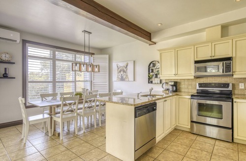 Mont-Tremblant Ski Chalet | ★Great location! Chalet on The Golf w Pool Table ★