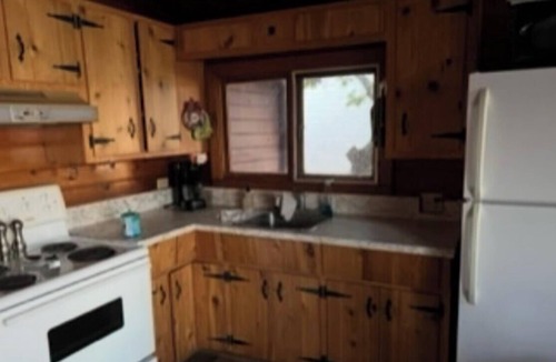 Bonnyville Cabin | Great Rustic 4 Beds Beach Front Cabin