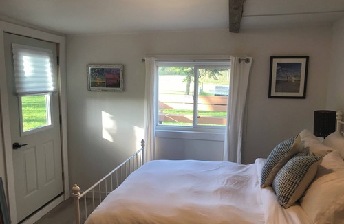 Chatsworth House | Grey County Farmhouse Suite