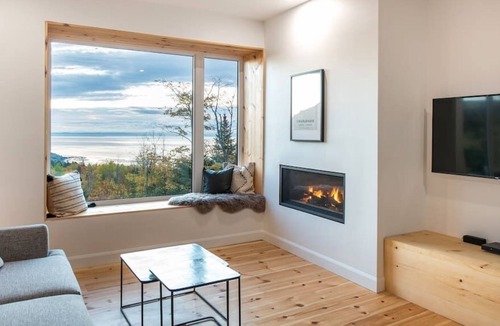 Saint-Joseph-de-la-Rive House | Hôtel à la maison - Bõhêm Charlevoix, Spa et Vue