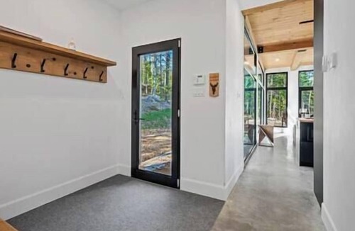 Les Eboulements House | Hôtel à la maison - Sous-bois Charlevoix - le Lièvre