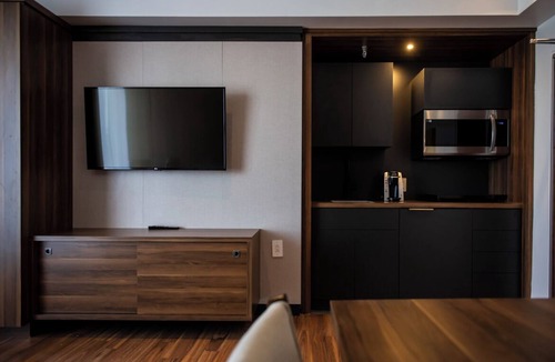 Chicoutimi Hotel | Hôtel Chicoutimi