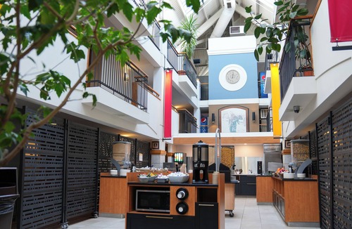 Sainte-Foy-Sillery-Cap-Rouge Hotel | Hôtel Lindbergh par JARO