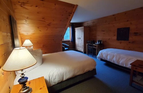 Saint-Alexis-des-Monts Hotel | Hôtel Sacacomie