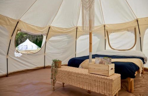 Mont-Tremblant Other | Hôtel UNIQ - Domaine Saint-Bernard - Tentes Glamping
