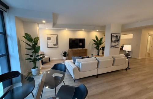Downtown Halifax Apartment | Halifax Waterfront 2 BR and 2 Bath with 6 appliances