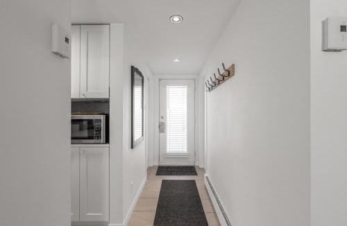 Stoneham Apartment | Hameau 22-51 Studio