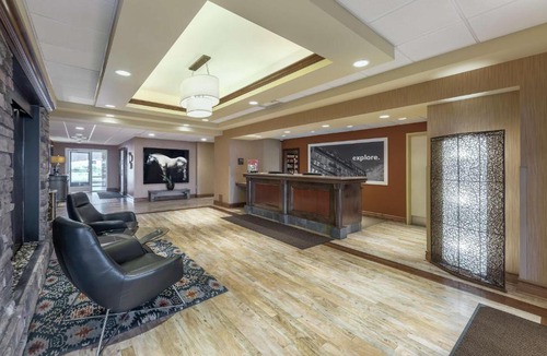 Moncton Hotel | Hampton Inn & Suites by Hilton Moncton