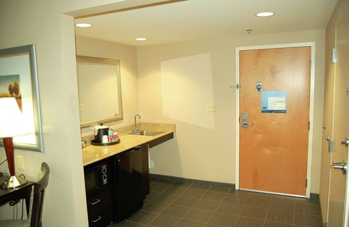 Paw Creek Hotel | Hampton Inn & Suites Charlotte Airport