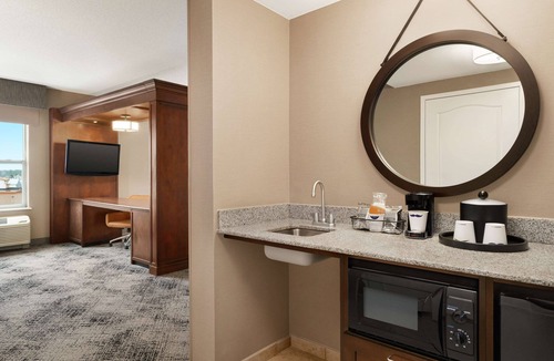 Exeter Hotel | Hampton Inn & Suites Exeter