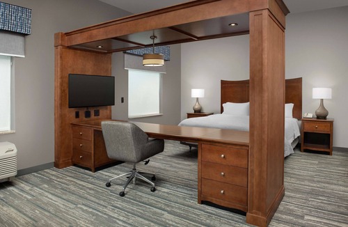 Holly Springs Hotel | Hampton Inn & Suites Holly Springs