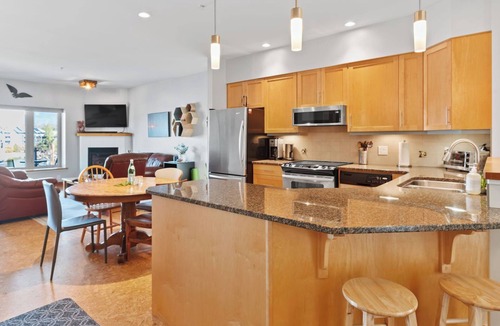 Ucluelet Condo | Harbour Hideaway I Waterfront I Marina I BBQ|View