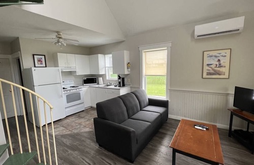 Shediac Cottage | Hardy's Parlee Beach Chalet #15