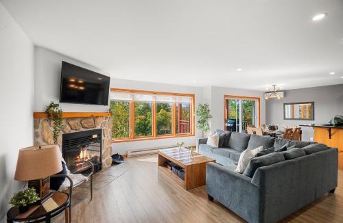 Mont-Tremblant House | Hauts-Bois Ski InOut 2brs w Pool Access 197-4
