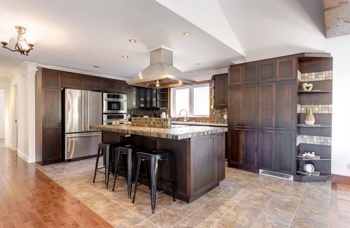 Val-des-Lacs Ski Chalet | Havre du Plaisir - Waterfront & Spa - Game Room