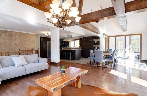 Val-des-Lacs Ski Chalet | Havre du Plaisir - Waterfront & Spa - Game Room