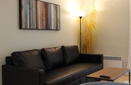 Shaughnessy Village Apartment | Heart Of downtown Metro and Crescent are waiting