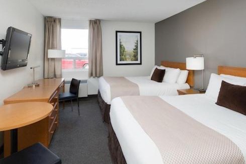 Pincher Creek Hotel | Heritage Inn Hotel & Convention Centre - Pincher Creek