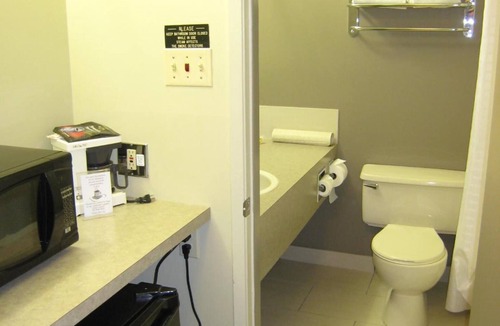 Cranbrook Hotel | Heritage Inn Hotel & Convention Centre Cranbrook