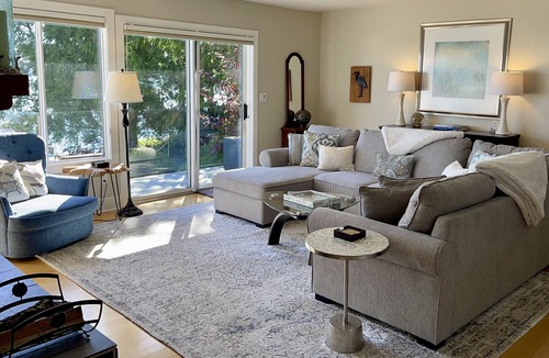 Saanichton House | Heron's Retreat Gorgeous 3-Bedroom Beach House
