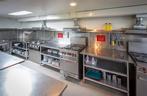 Banff Hostel | HI Banff Alpine Centre - Hostel