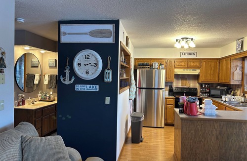 Shell Knob House | Hidden gem Shell Knob, MO! Lake views, boat parking, 2 min walk to water!