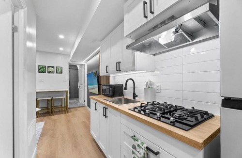 West Bend Apartment | High Park Grove Modern 1B1B, Kitchen, Laundry