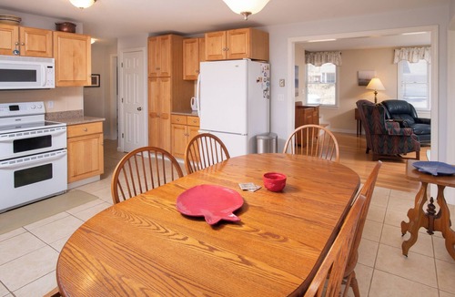 Ogunquit House | Highland Ave-Get July 3rd free when renting July 4th week!
