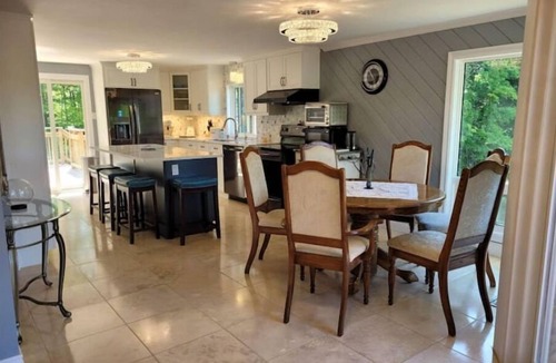 Tudor and Cashel Cottage | HILL TOP PARADISE WITH LAKE VIEW AND LAKE ACCESS