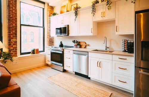 Downtown Halifax Bed & Breakfast | Historic 2BR suite in Halifax w/Free Parking