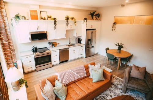 Downtown Halifax Bed & Breakfast | Historic 2BR suite in Halifax w/Free Parking