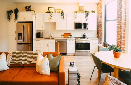 Downtown Halifax Apartment | Historic Charming 2BR Apartment DT Halifax