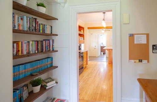 Tyne Valley House | Historic Woodbine Cottage