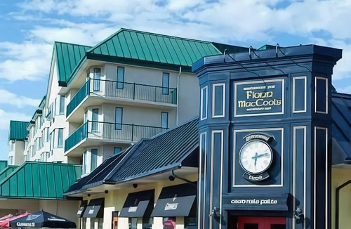 Southside Hotel | Holiday Inn Conference Centre Edmonton South, an Ihg Hotel