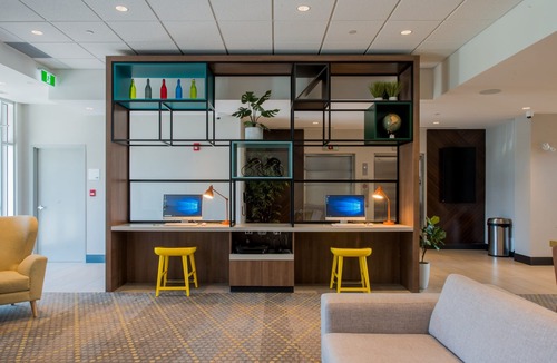 Southeast Edmonton Hotel | Holiday Inn Edmonton South - Evario Events by IHG