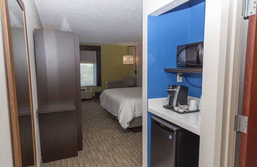 Garner Hotel | Holiday Inn Express Clayton (Se Raleigh) by IHG