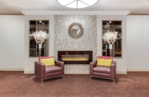 Northeast Mississauga Hotel | Holiday Inn Toronto - Int'l Airport by IHG