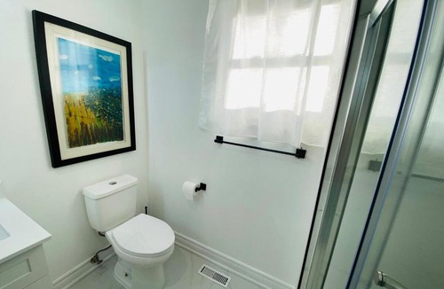 Niagara Falls Villa | Home in Niagara Falls 3BR 10 Mins to Falls